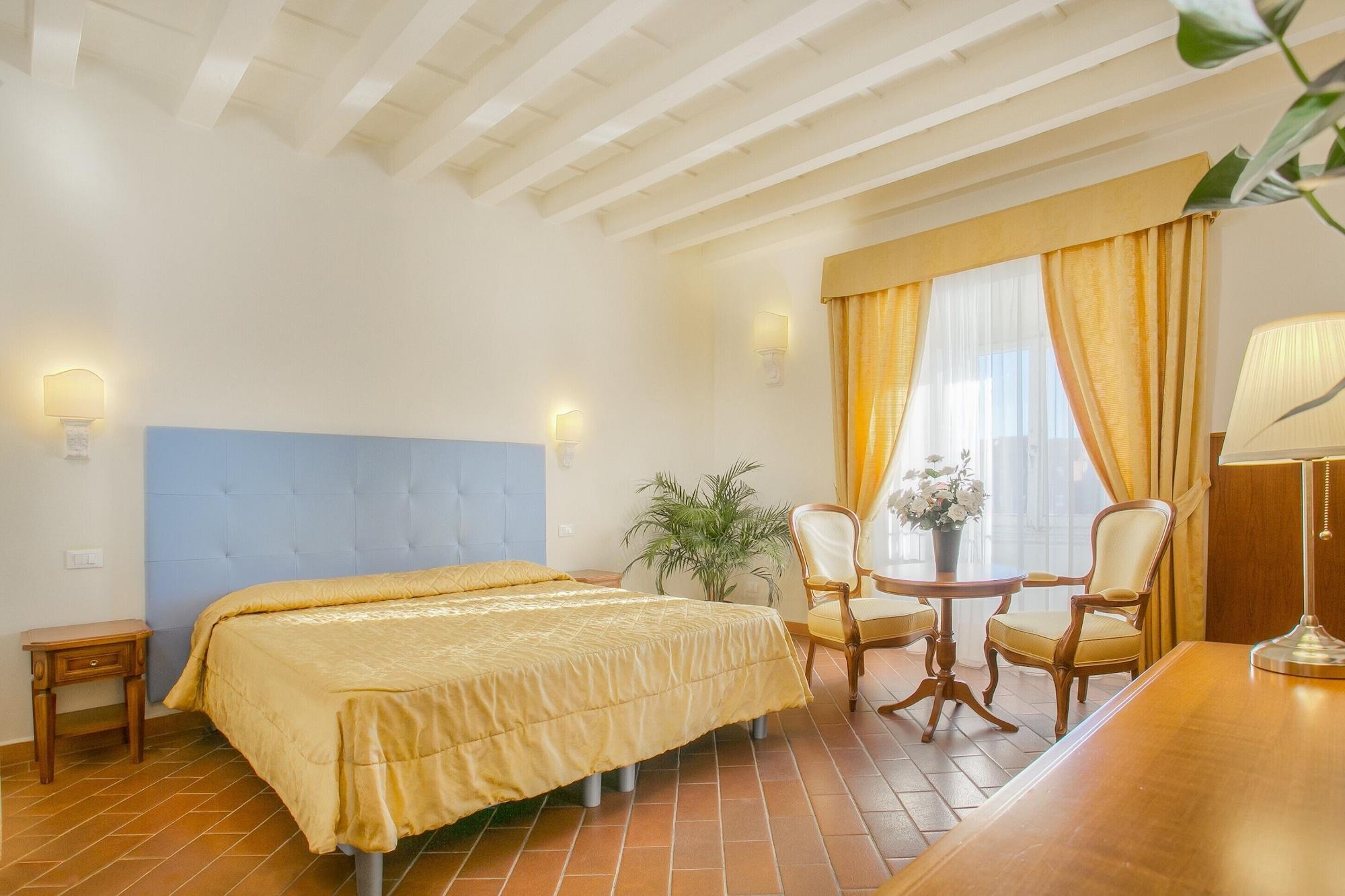 פירנצה Hotel Bretagna Heritage - Alfieri Collezione מראה חיצוני תמונה